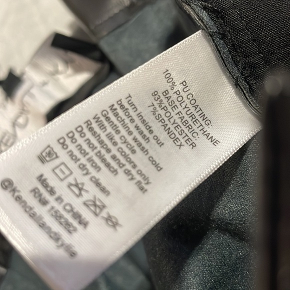 NWT Kendall + Kylie Faux Leather Belted Skirt - Picture 9 of 10